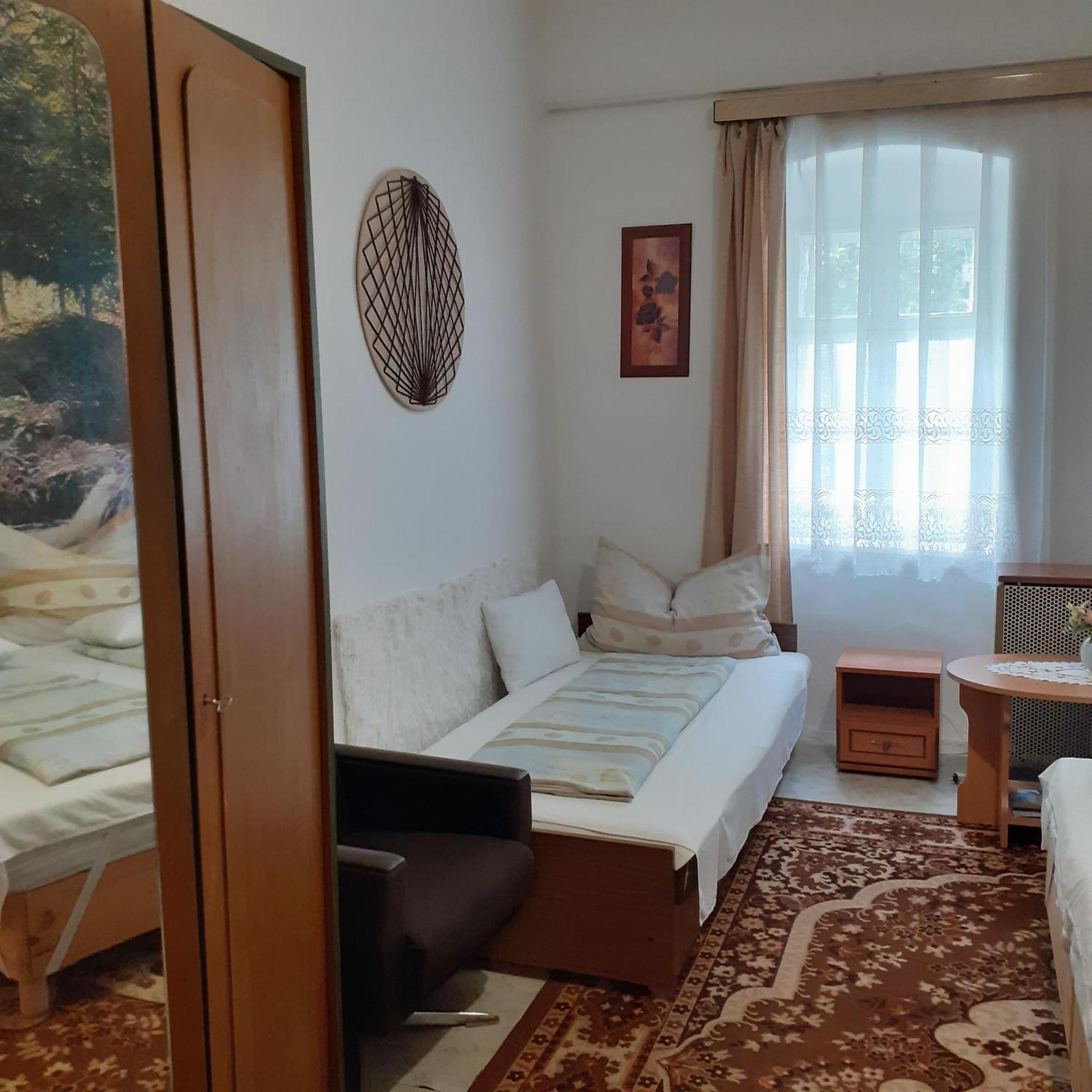 Marika Vendeghaz Apartment Abádszalók Екстериор снимка
